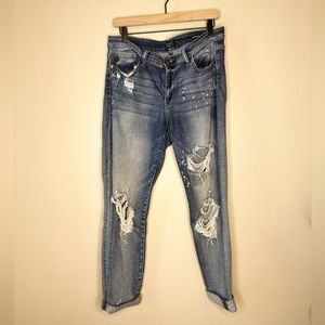 Judy Blue Boyfriend Fit Distressed Jeans Size 11/30